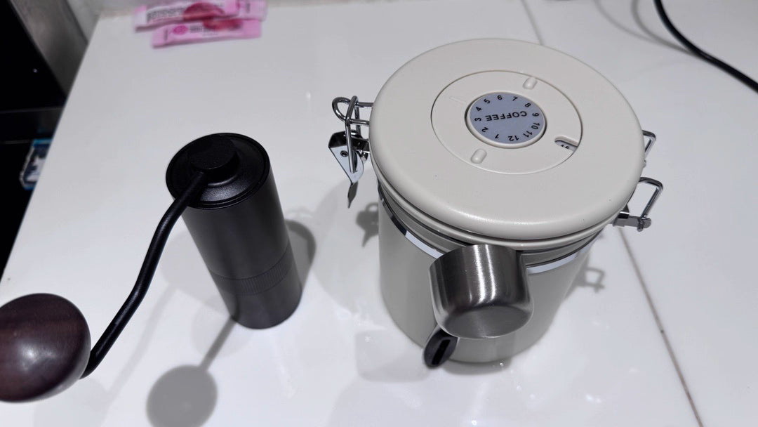Stainless Steel Coffee Canister – Airtight Storage with CO₂ Valve & Date Tracker (1.5L / 1.8L) | NB-MFG